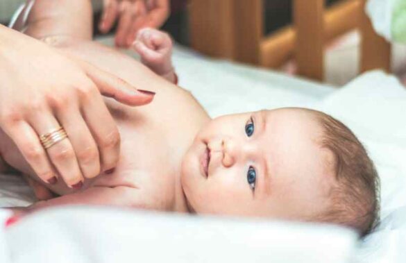 Kiné respiratoire pour bébé : techniques simples pour améliorer sa respiration