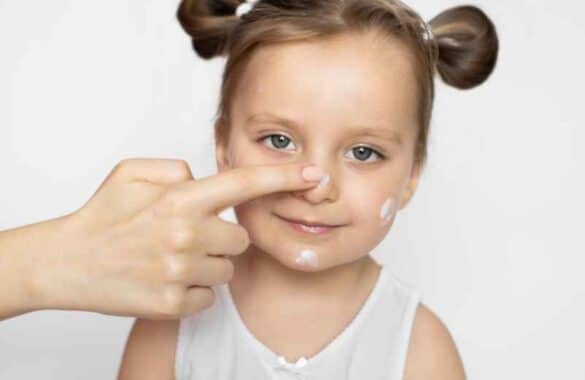 Comment enlever les points noirs sur le nez d’un enfant ?-Kiné-Service