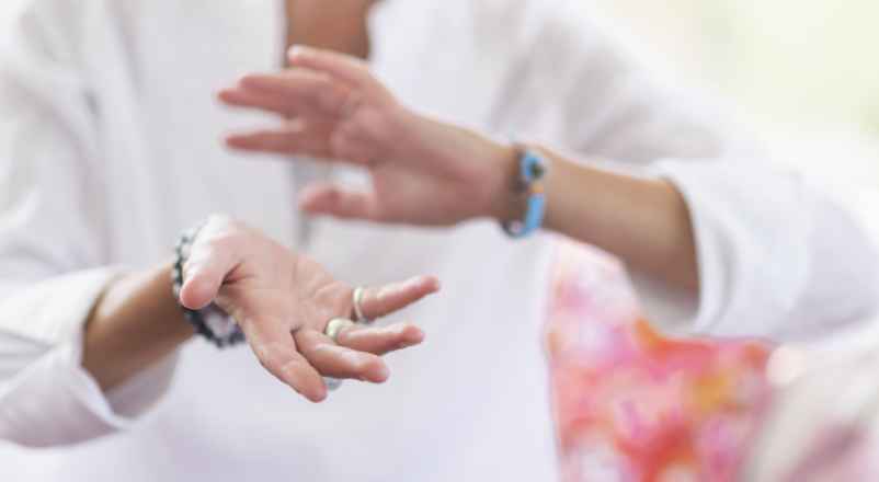 Comment arrêter les tremblements dus au stress rapidement ?-Kiné-Service