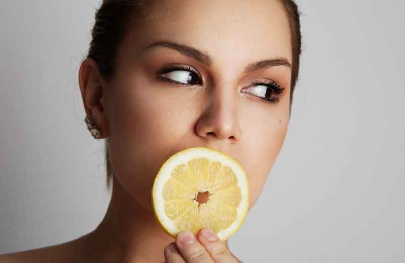 Le jus de citron pour assainir la bouche-Kiné-Service